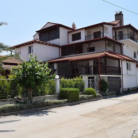 Menis Haus Nea Vrasna Exterior foto
