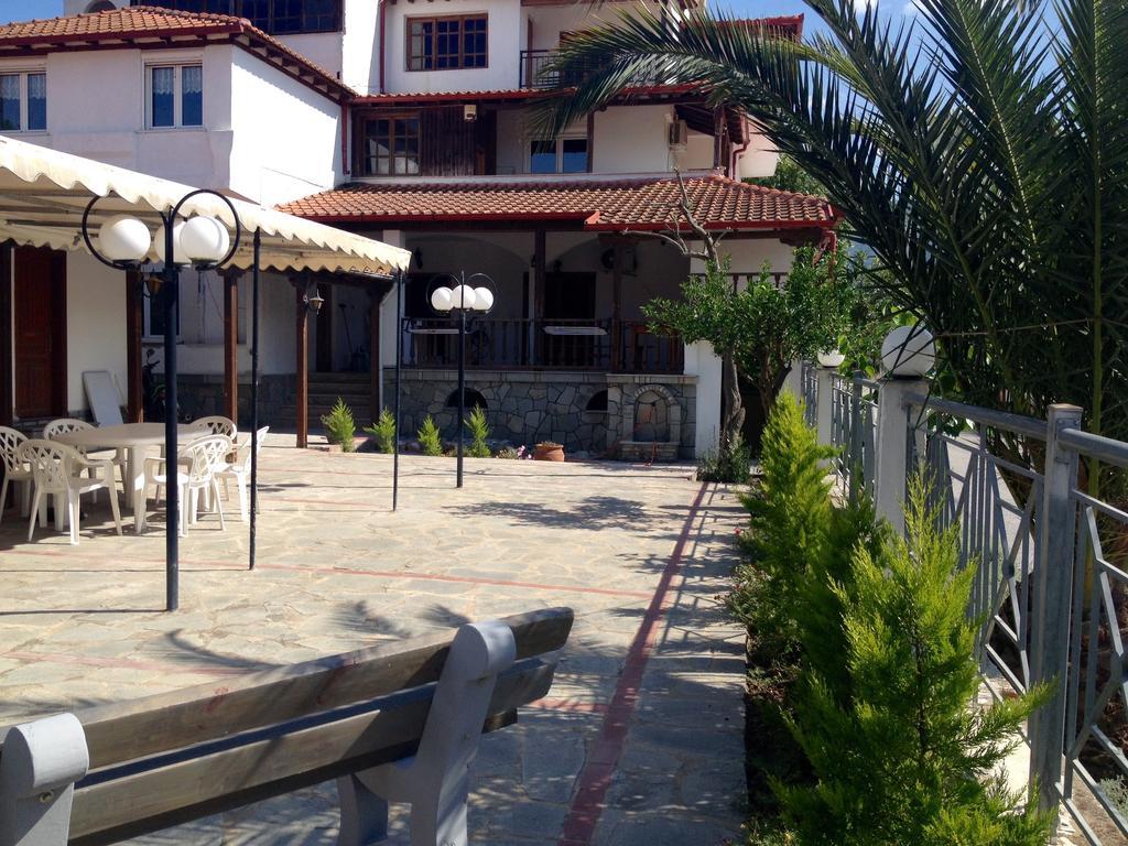 Menis Haus Nea Vrasna Exterior foto