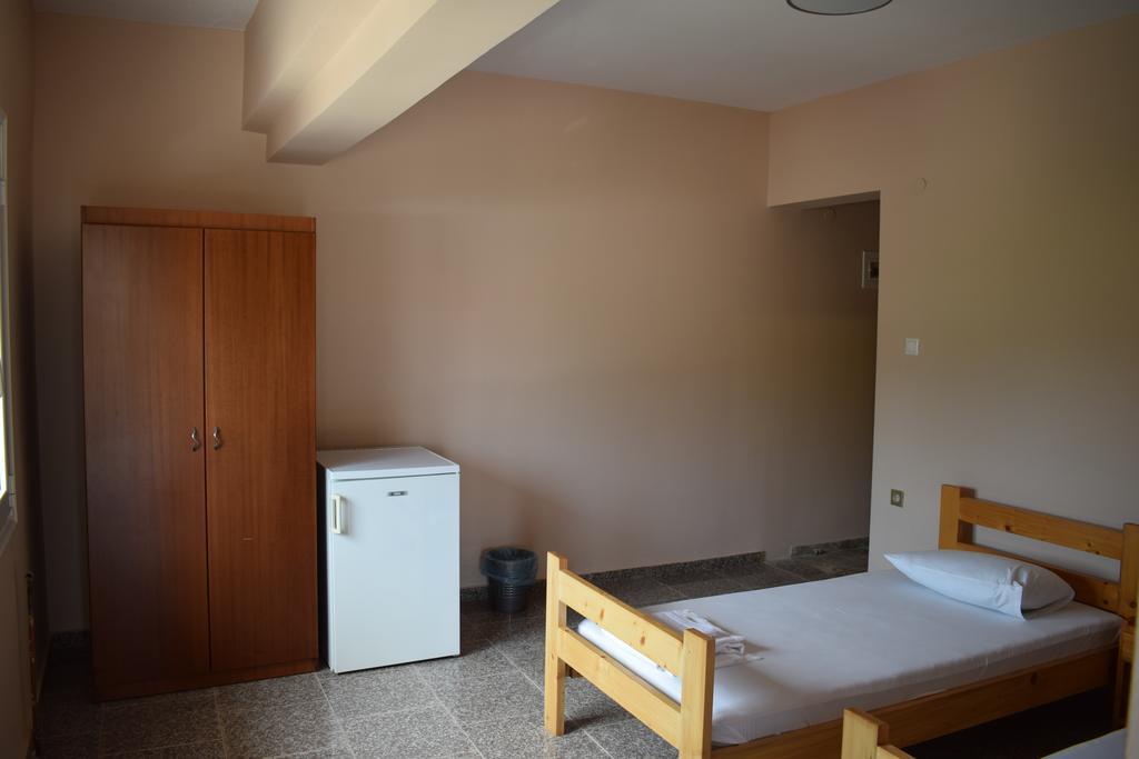 Menis Haus Nea Vrasna Exterior foto