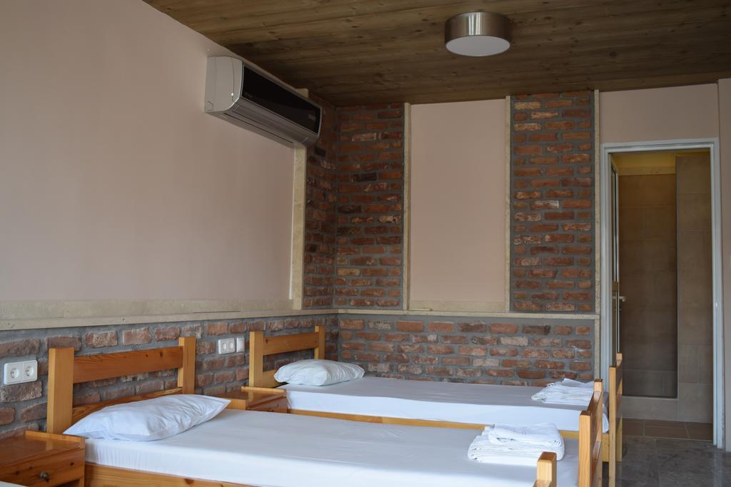 Menis Haus Nea Vrasna Exterior foto